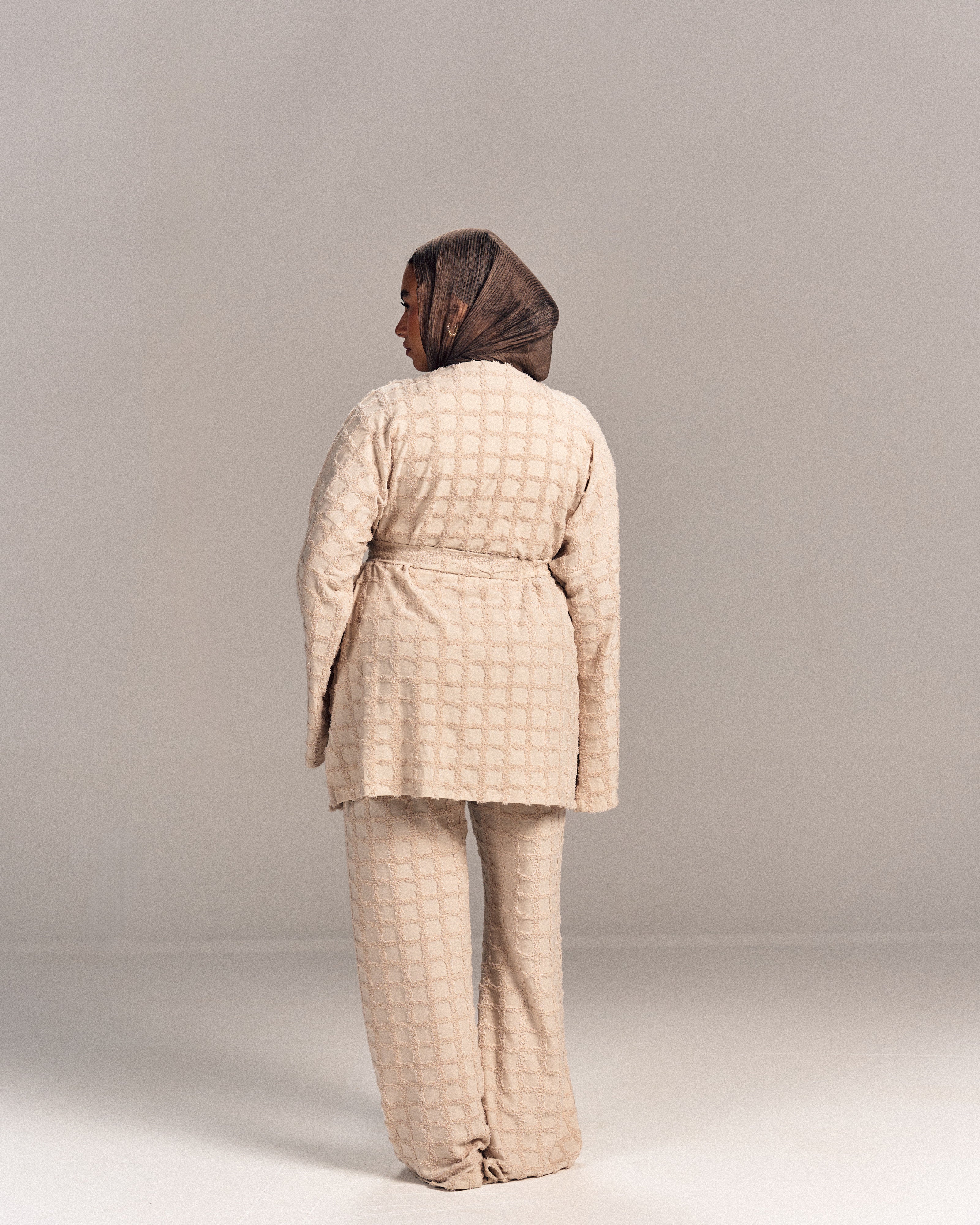 Grid Set Cream